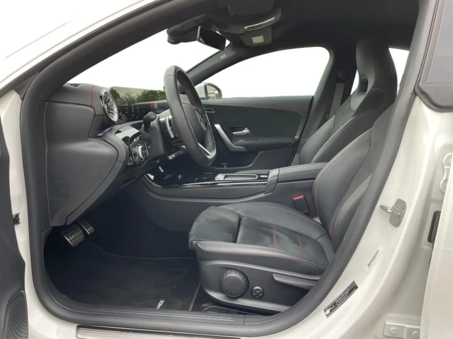 CLA 180 Coupe AMG +MBUX+Wide+Navi+W-Paket+S-Sitz