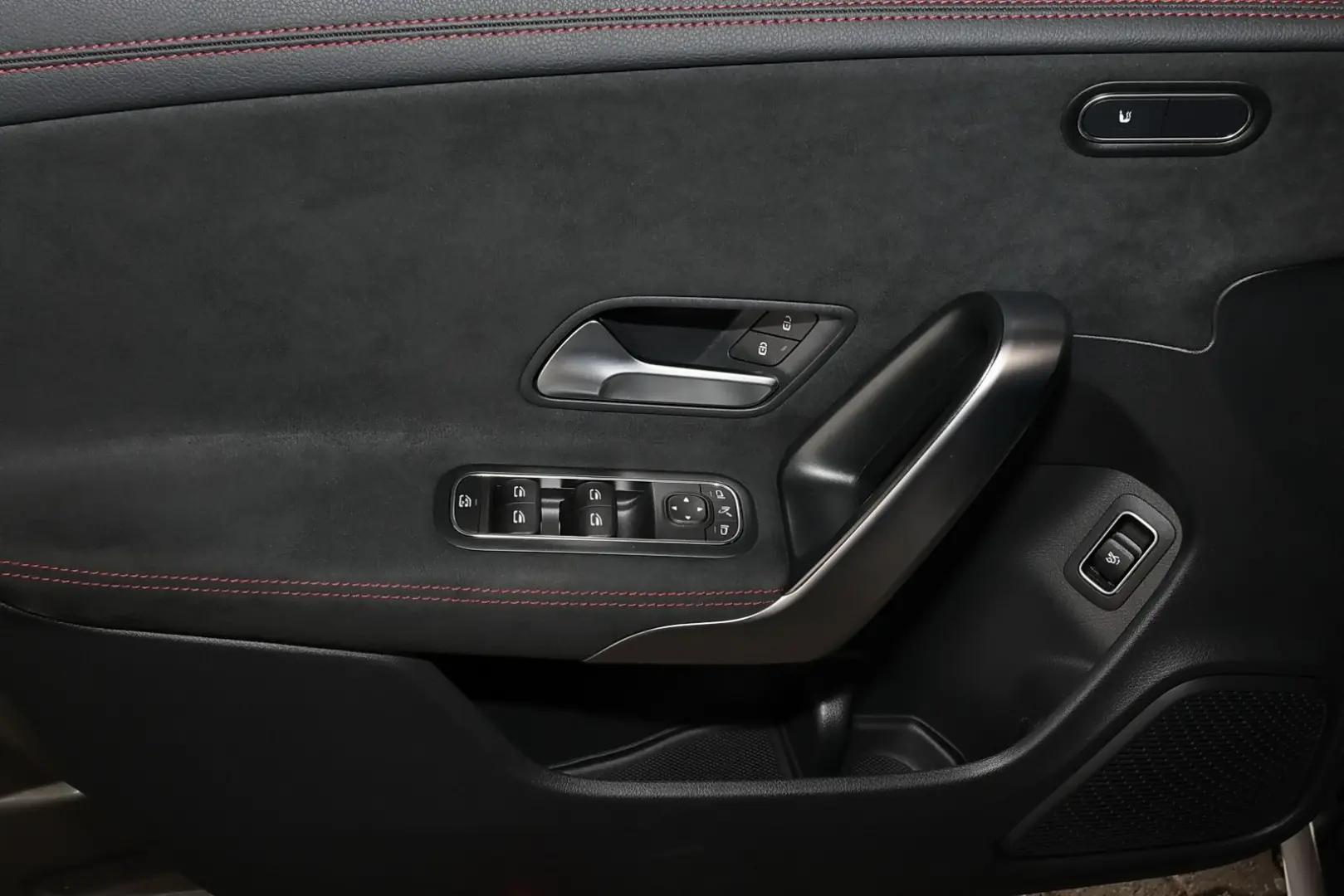 CLA 180 Coupé AMG CARPLAY+KAMERA+MBUX+LED+18