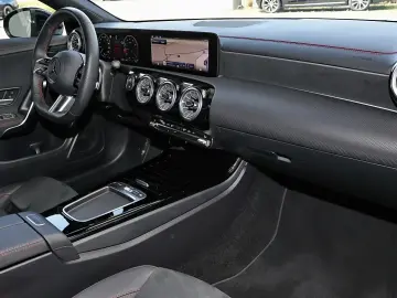CLA 180 Coupé AMG CARPLAY+KAMERA+MBUX+LED+18