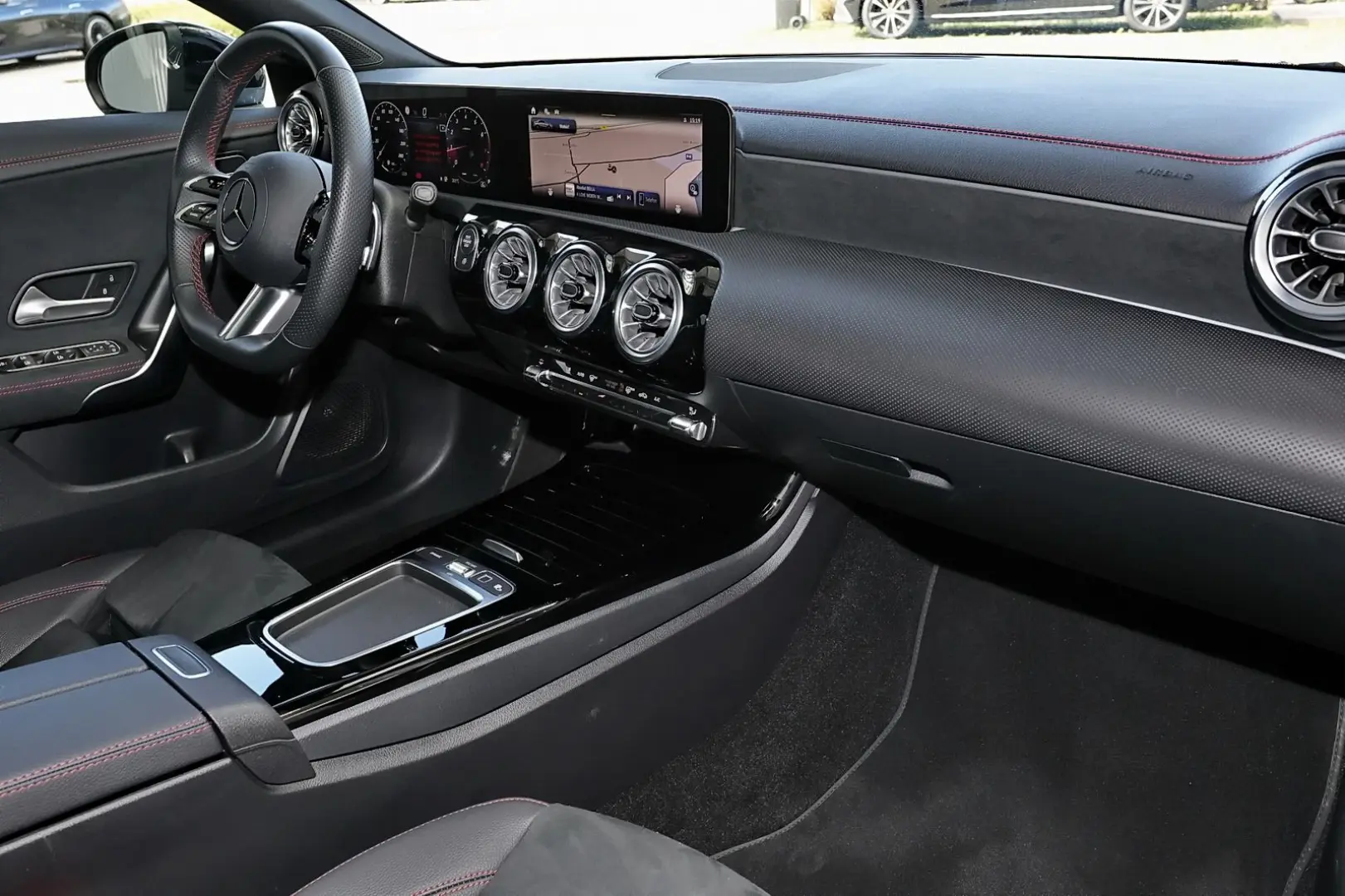 CLA 180 Coupé AMG CARPLAY+KAMERA+MBUX+LED+18