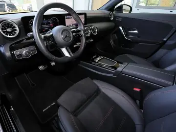 CLA 180 Coupé AMG CARPLAY+KAMERA+MBUX+LED+18