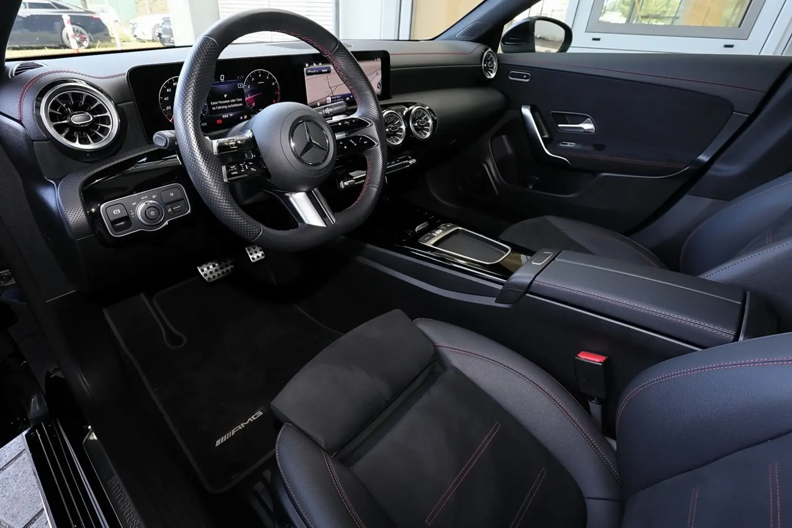 CLA 180 Coupé AMG CARPLAY+KAMERA+MBUX+LED+18