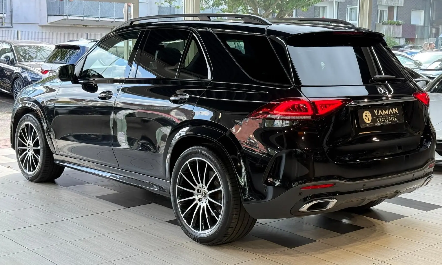 GLE 400 d 4Matic AMG*E-Aktive*Pano*HuD*StHzg*AHK