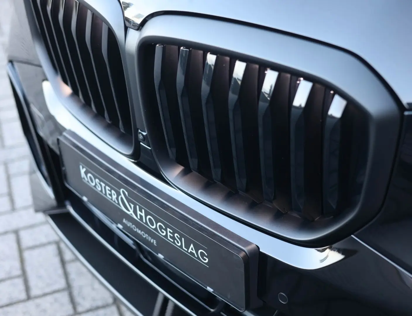 X5 50e xDrive   M-Performance - Pano - AHK - B&W