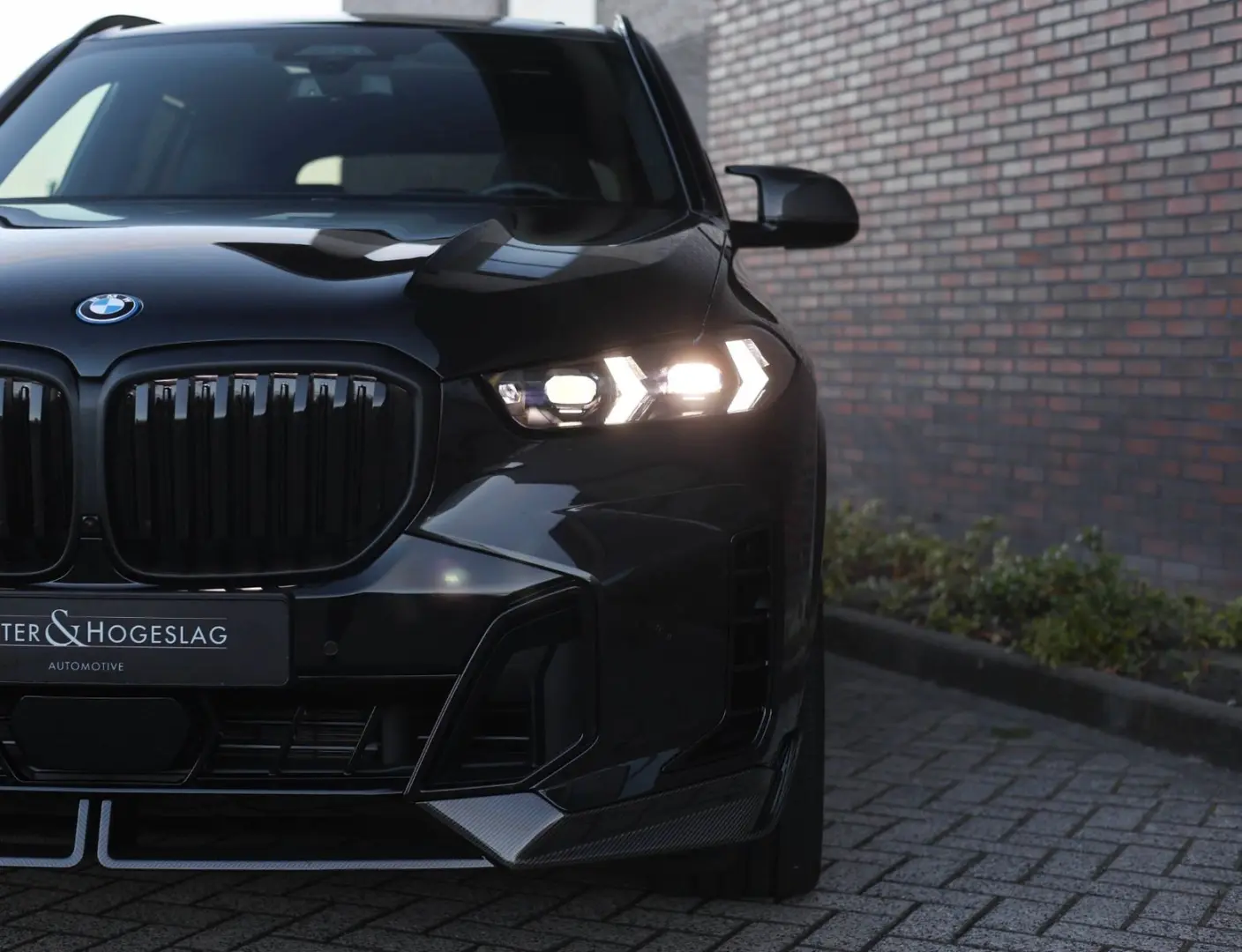 X5 50e xDrive   M-Performance - Pano - AHK - B&W