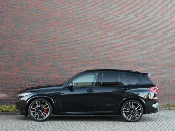 X5 50e xDrive   M-Performance - Pano - AHK - B&W