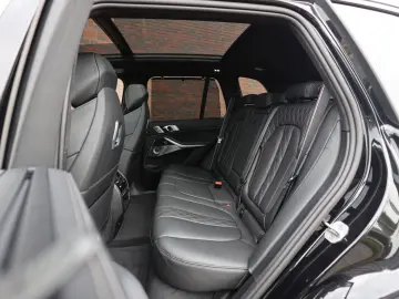 X5 50e xDrive   M-Performance - Pano - AHK - B&W