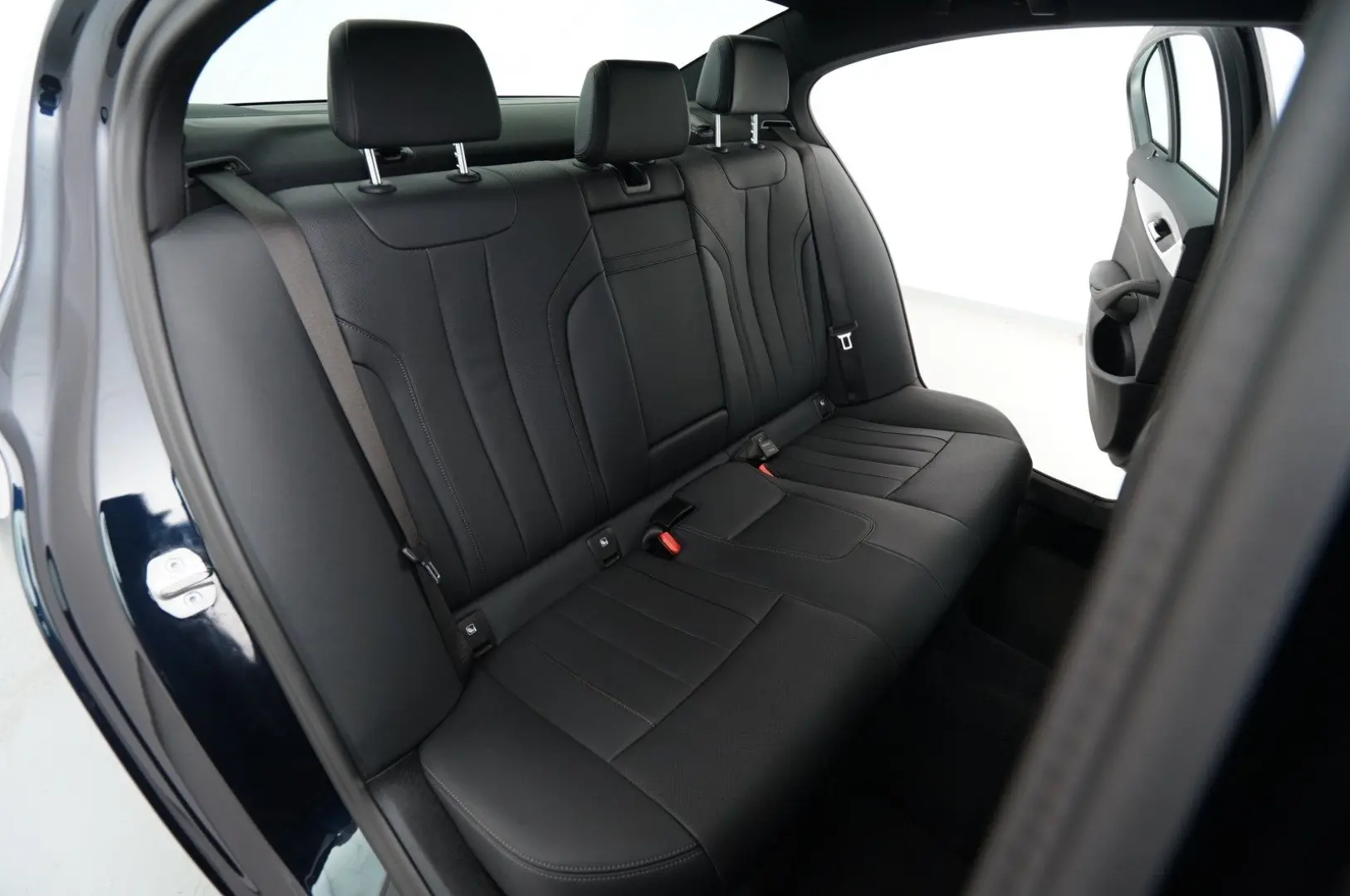 BMW 520d xDrive Limousine (M-Sport Navi HUD ACC )