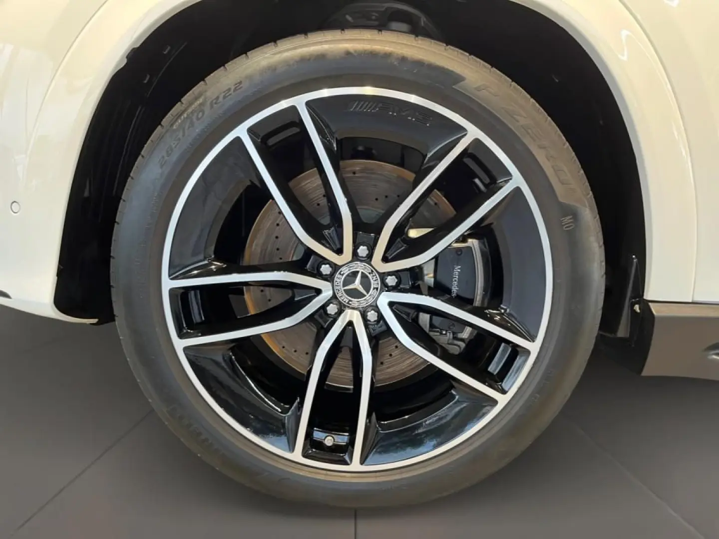 GLE 450 4matic AMG +MBUX+Wide+Navi+Pano+Burm+AHK