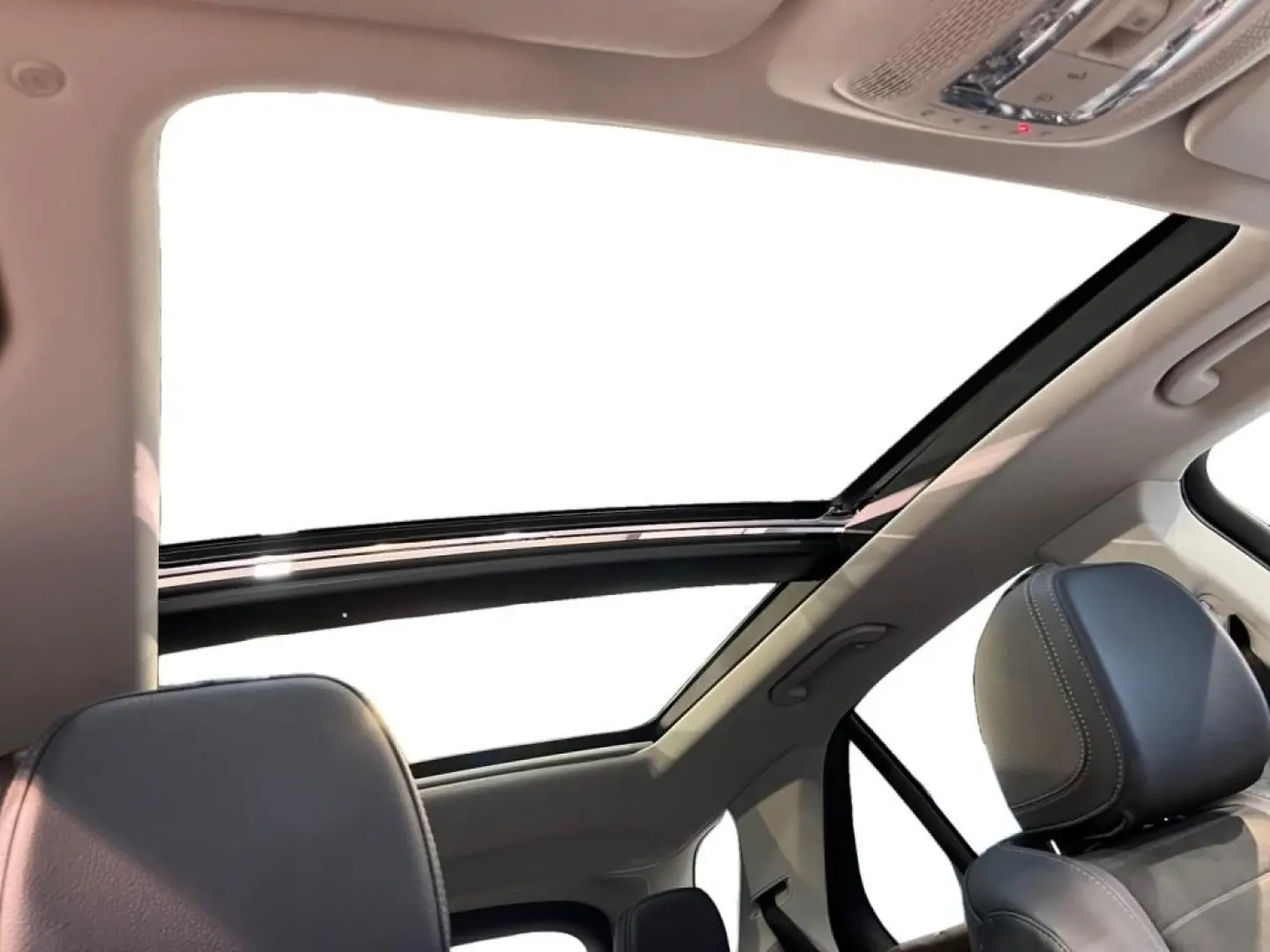 GLE 450 4matic AMG +MBUX+Wide+Navi+Pano+Burm+AHK