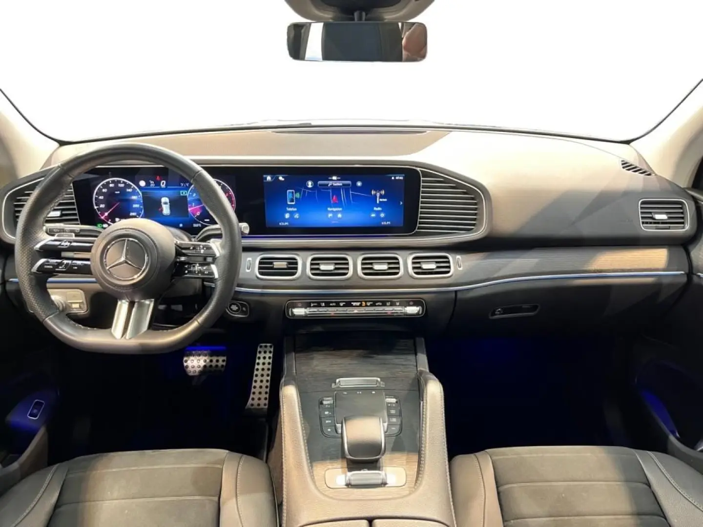 GLE 450 4matic AMG +MBUX+Wide+Navi+Pano+Burm+AHK