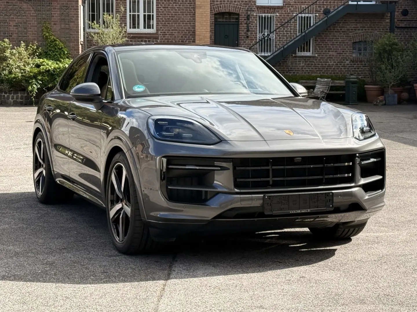 Cayenne E-Hybrid Coupe BEIFAHRERDISPLAY*SPORTDES