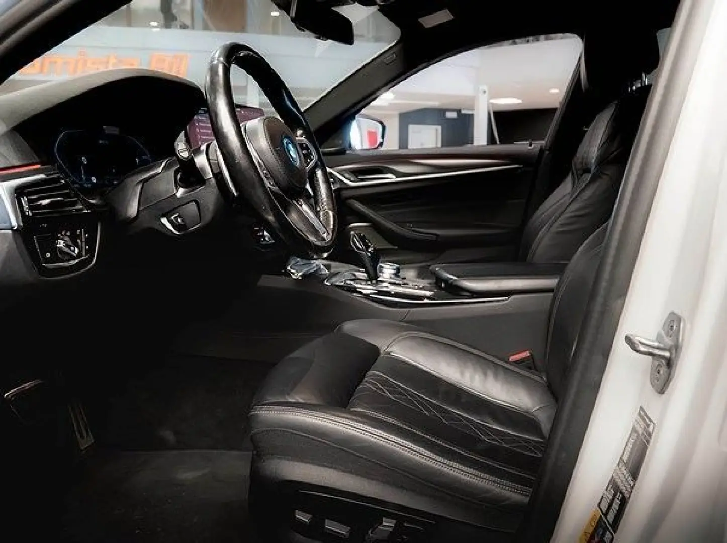 BMW 545e xDrive M Sport INNOVATION LASER MERINO