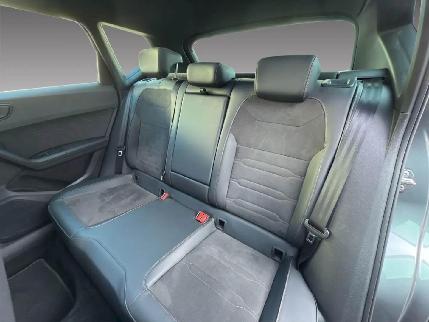 Ateca 2.0 TSI DSG 4Drive PANO+BEATS