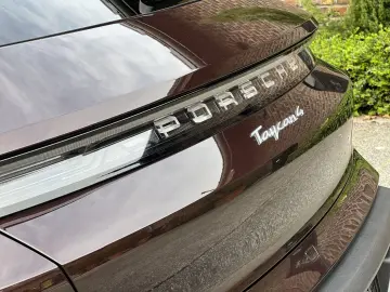 Taycan 4 Cross Turismo INNODRIVE*PANORAMA*LED-MA