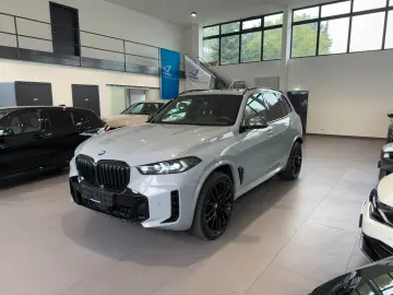 X5 xDrive 30d M-SPORT PANO LUFT 22'' AHK 7 SITZE