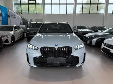 X5 xDrive 30d M-SPORT PANO/LUFT/22''/AHK/7 SITZE