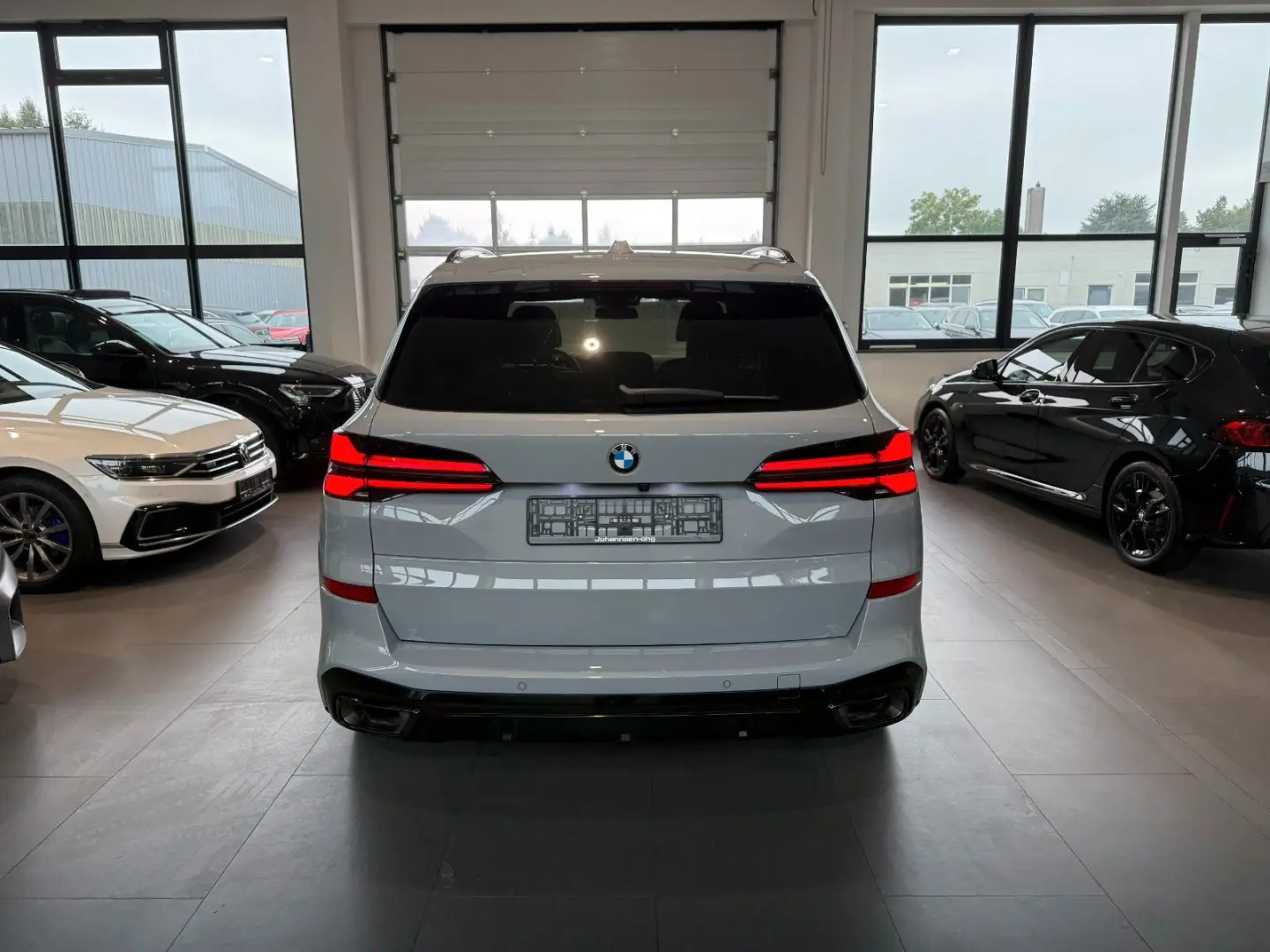 X5 xDrive 30d M-SPORT PANO/LUFT/22''/AHK/7 SITZE