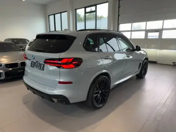 X5 xDrive 30d M-SPORT PANO/LUFT/22''/AHK/7 SITZE