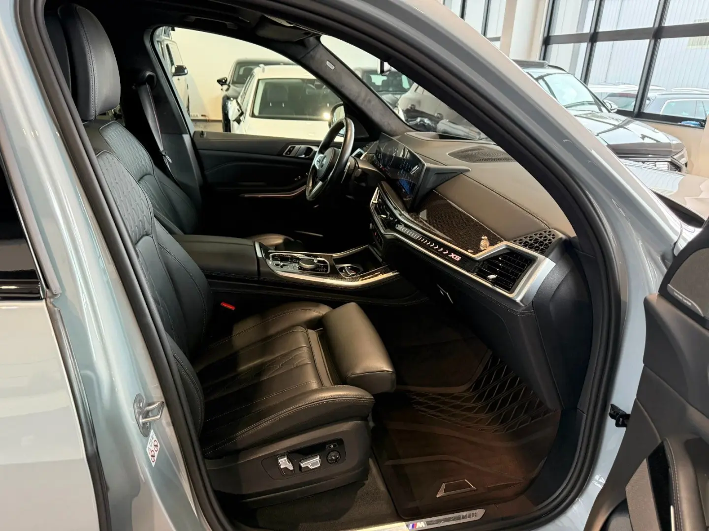 X5 xDrive 30d M-SPORT PANO/LUFT/22''/AHK/7 SITZE