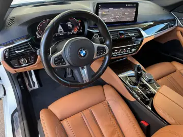 BMW 530d xDrive M Sport Laser HUD ACC