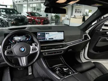 X5 xDrive30d M SPORT PRO 7.Sitze 22LM AHK 2-Achs