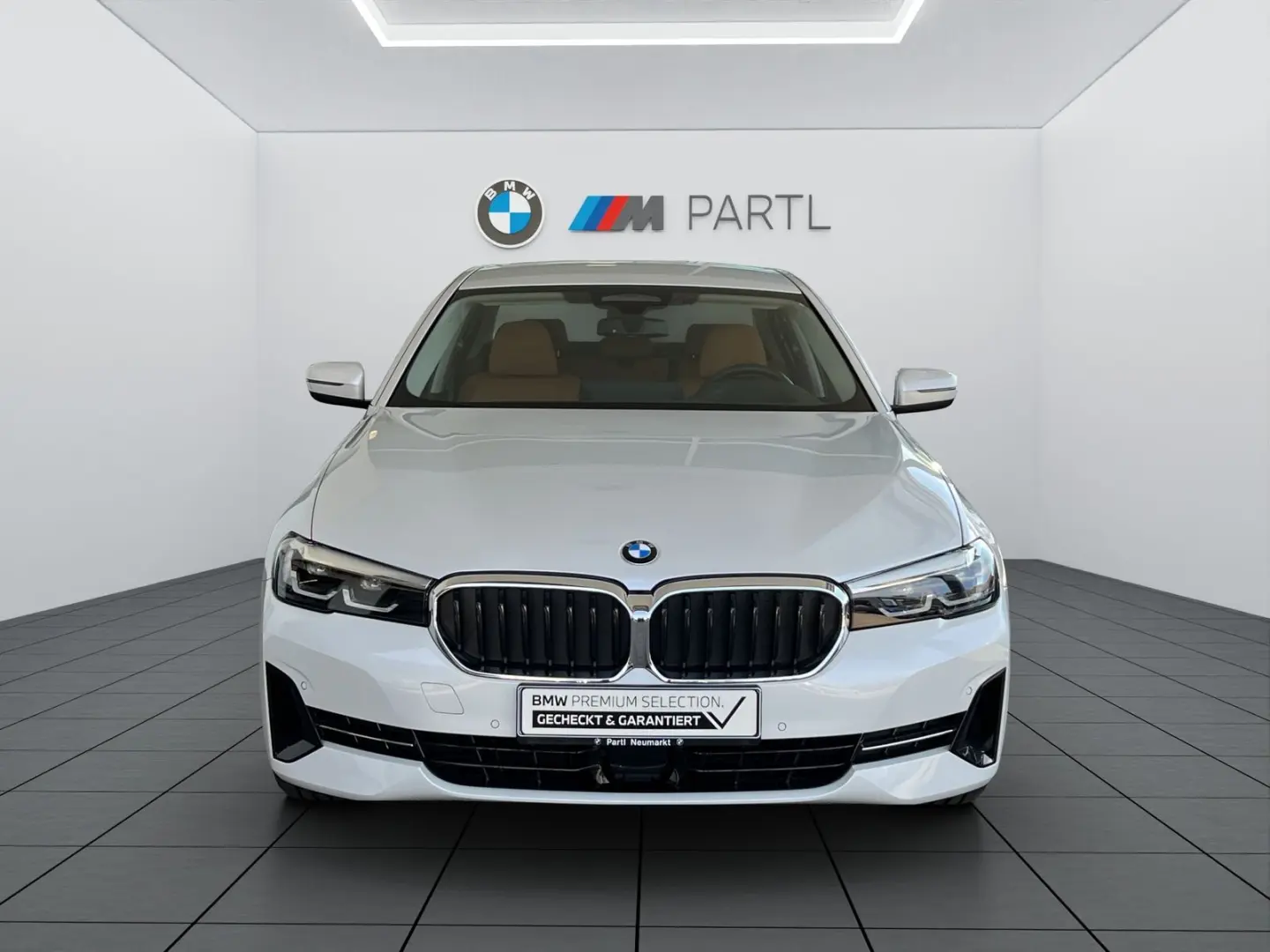 BMW 520d xDrive Limo. LED ACC RFK Massage