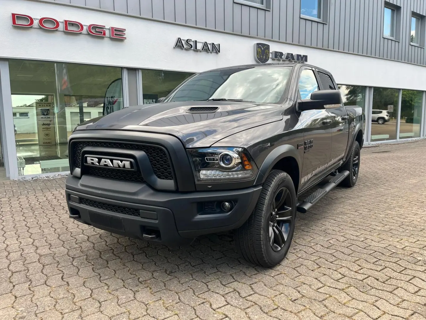 1500 Warlock 4x4 