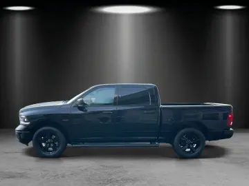 RAM 1500 Crew Cab Classic Black LPG/LED/AHK 3500