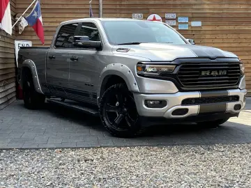 RAM 1500 BTS Night Edition 5 7 4x4 AHK LPG
