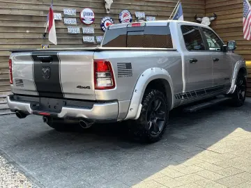 RAM 1500 BTS Night Edition 5,7 4x4 AHK LPG