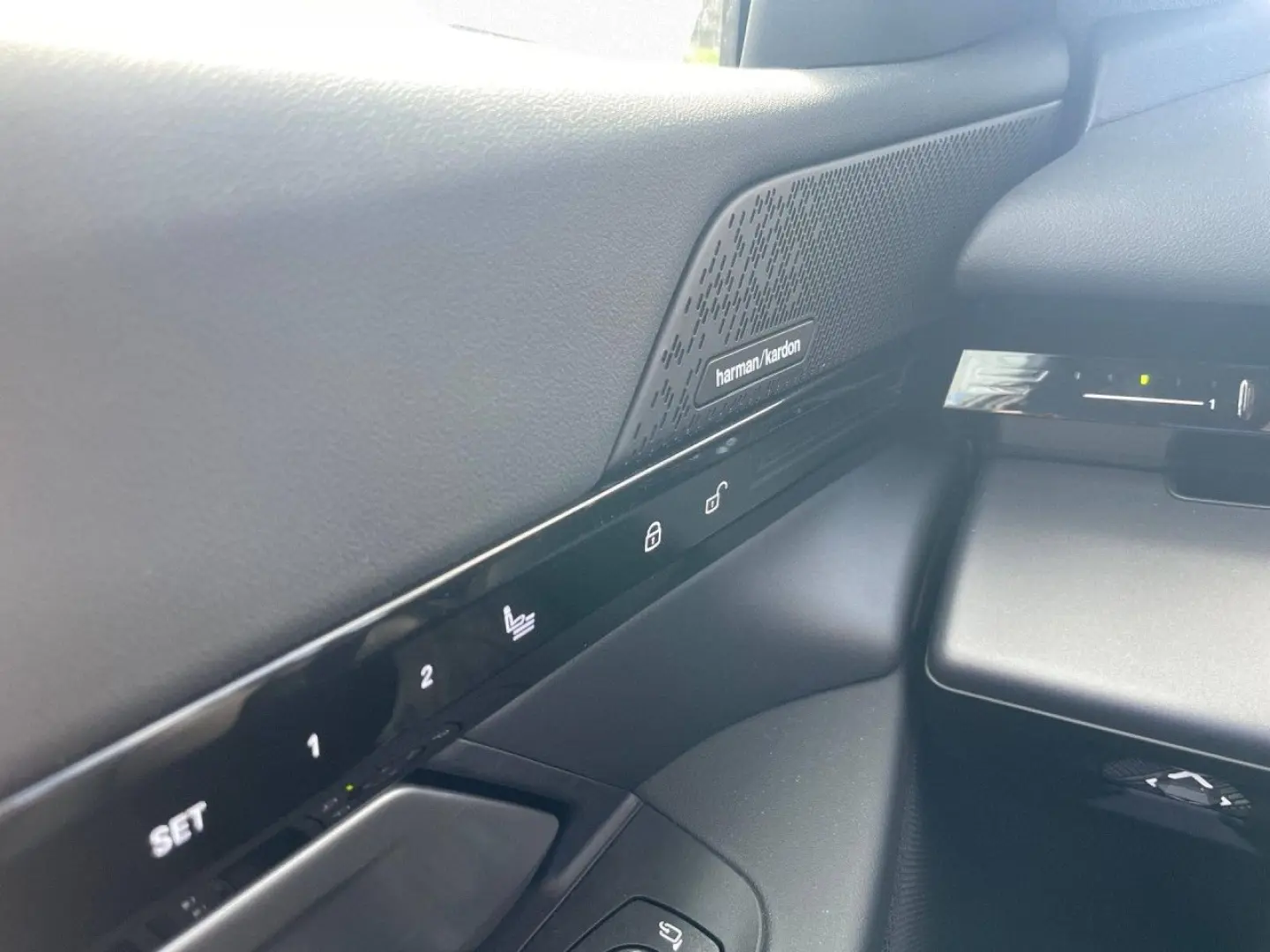 BMW 520d xDrive  HUD Memory