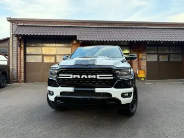 LONGBED*V8*SPORT*LIFT*4X4*AHK*OFFROAD*GARANTIE