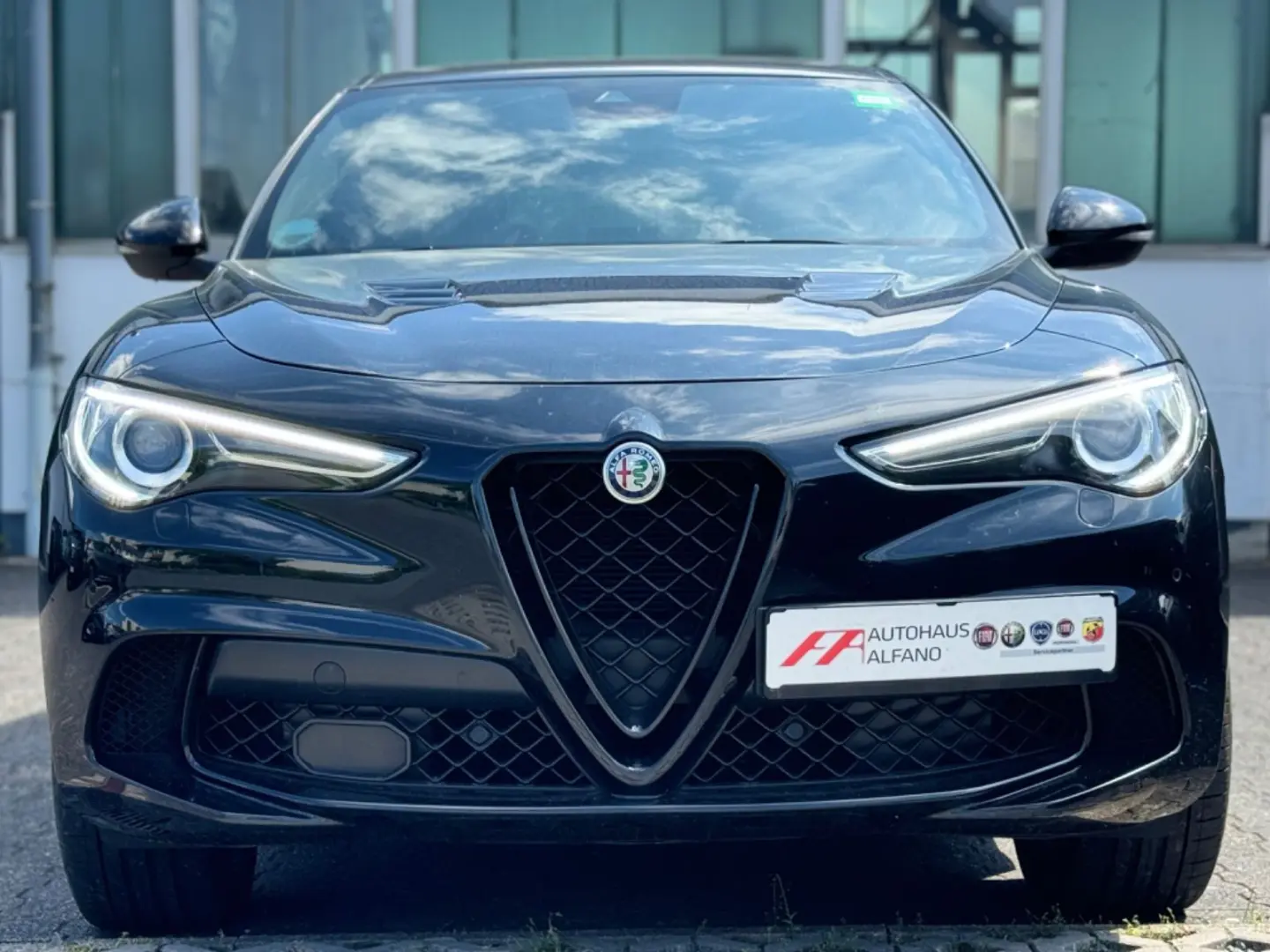 Stelvio Quadrifoglio Q4 NAVI KAMERA ALU SITZH