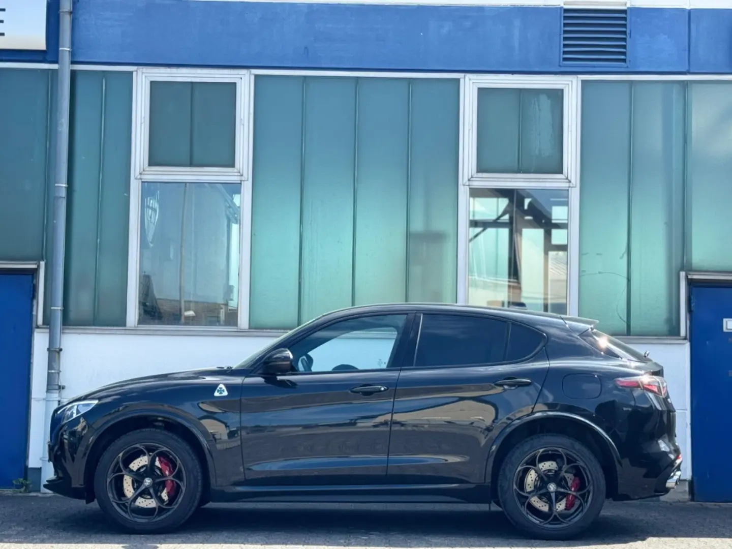 Stelvio Quadrifoglio Q4 NAVI KAMERA ALU SITZH