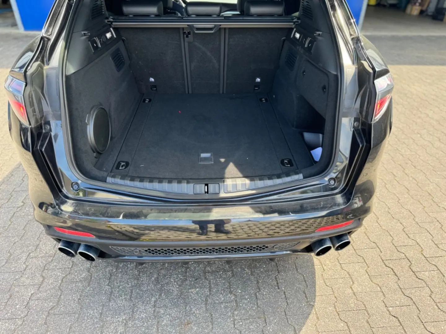 Stelvio Quadrifoglio Q4 NAVI KAMERA ALU SITZH