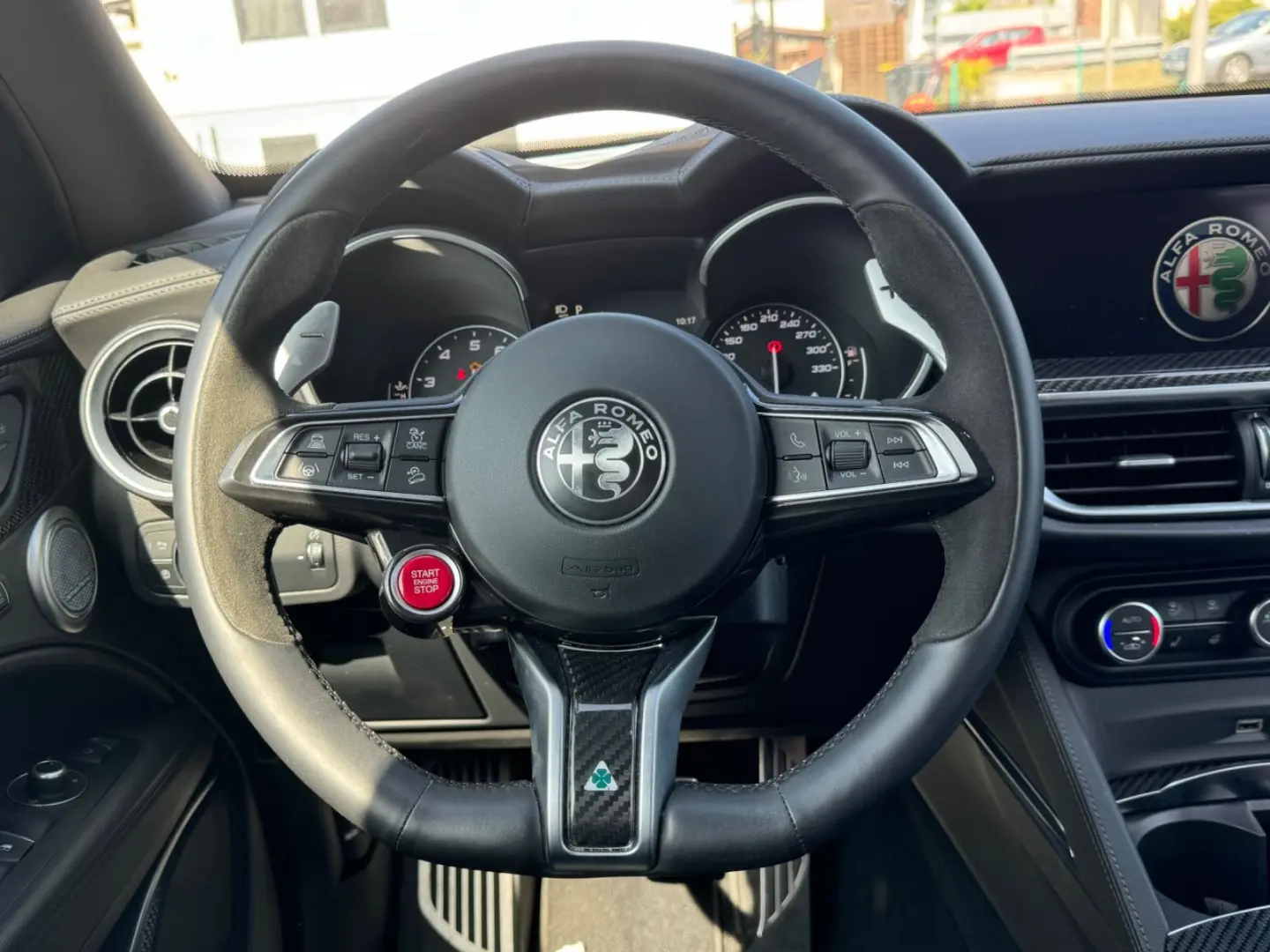 Stelvio Quadrifoglio Q4 NAVI KAMERA ALU SITZH