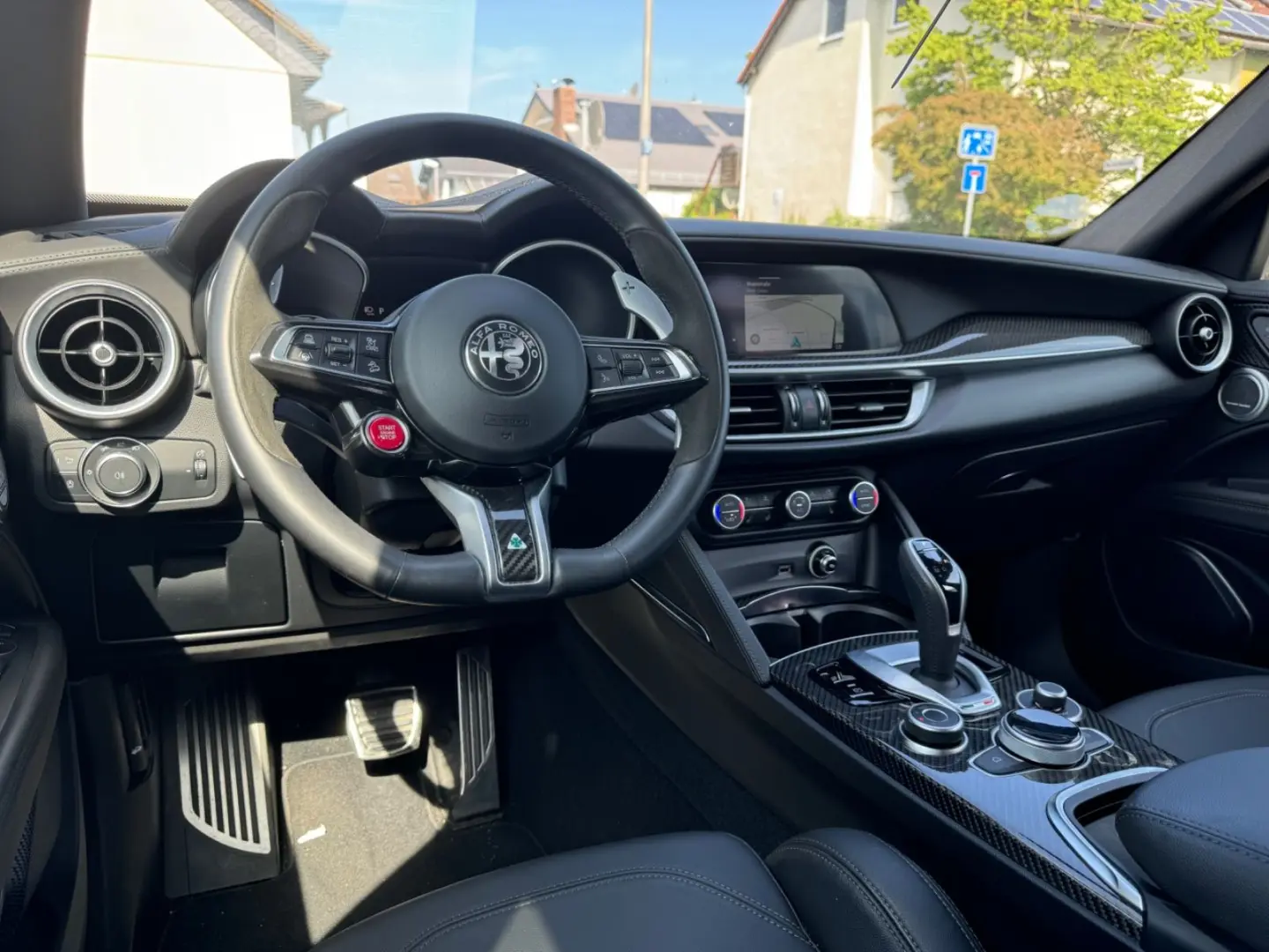Stelvio Quadrifoglio Q4 NAVI KAMERA ALU SITZH