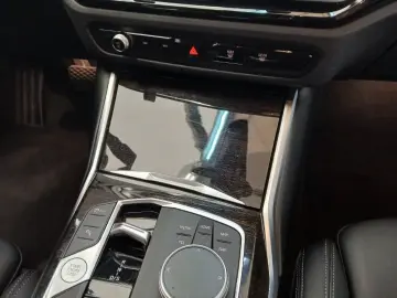 BMW 320d Lim. Mild xDrive  KeyGO