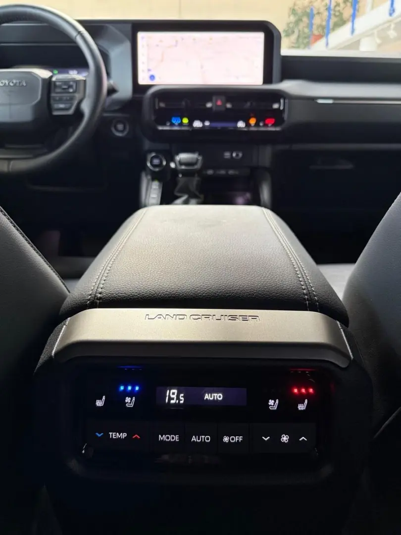 LC 250 - TEC EDITION-HEAD UP-JBL