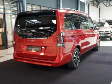 V 220 d 4M STYLE Lang AIRMATIC DISTRO Standheiz