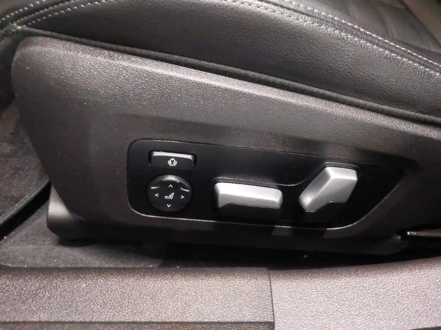 BMW 320 xDrive  KeyGO Memory