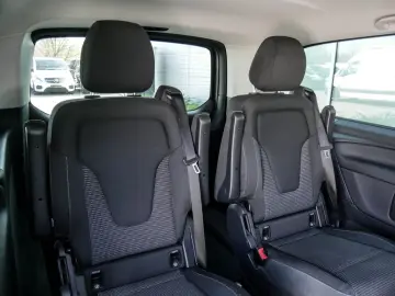 V220 d Edition extralang XL  KAM AHK KEYL TOTW