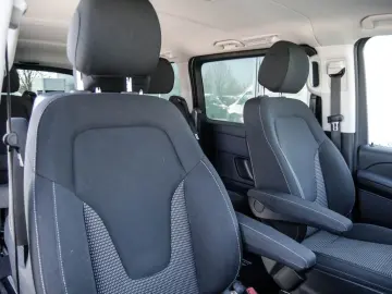 V220 d Edition extralang XL  KAM AHK KEYL TOTW