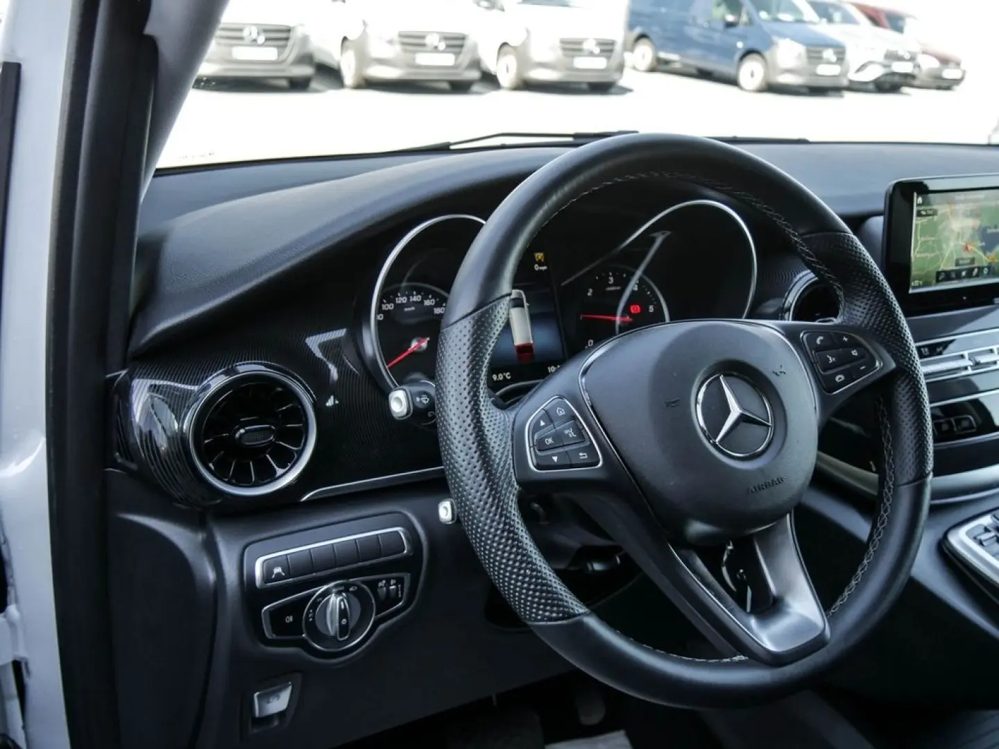 V220 d Edition extralang XL  KAM AHK KEYL TOTW