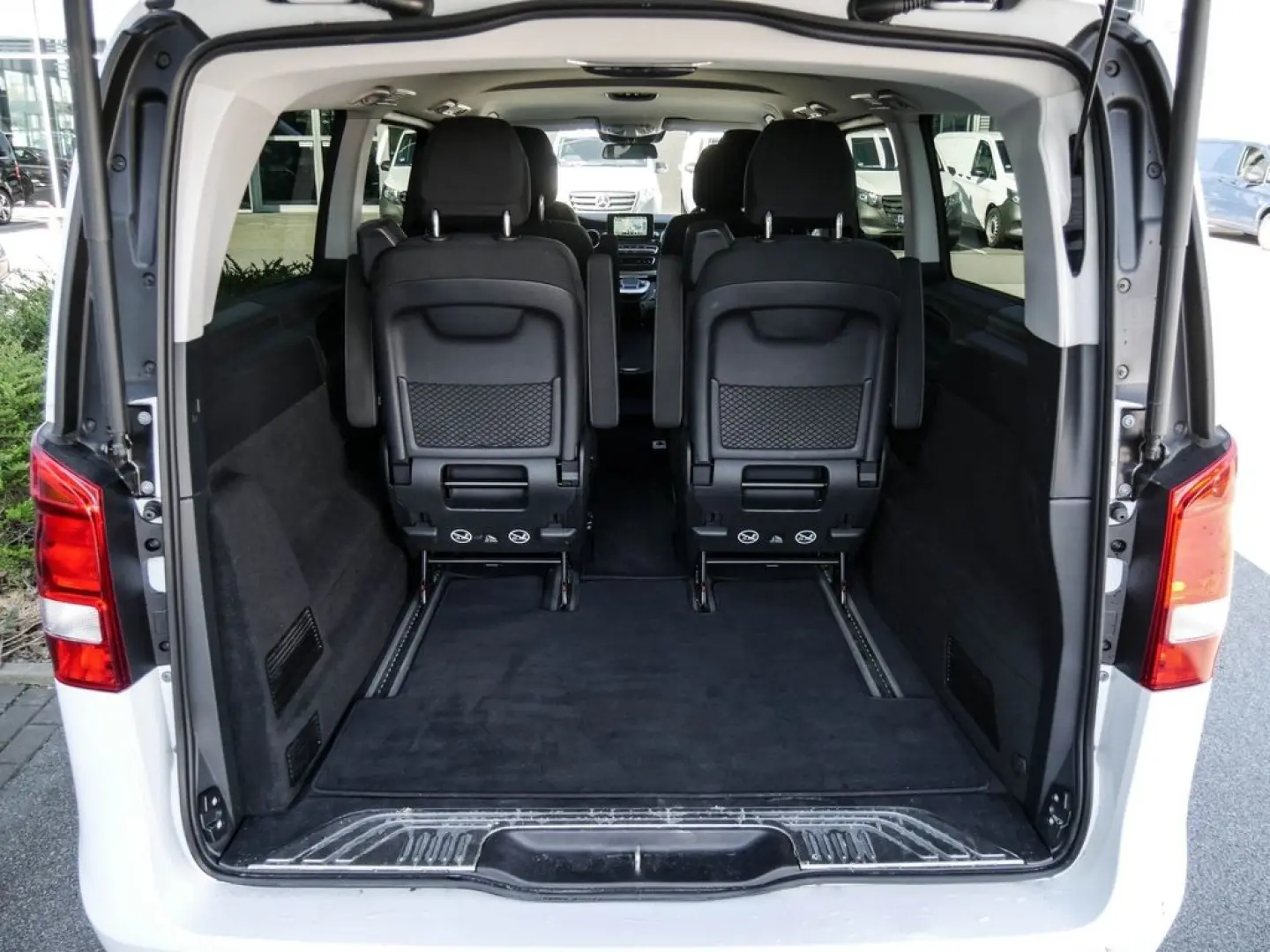 V220 d Edition extralang XL  KAM AHK KEYL TOTW