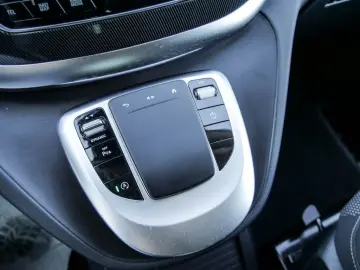 V220 d Edition extralang XL  KAM AHK KEYL TOTW