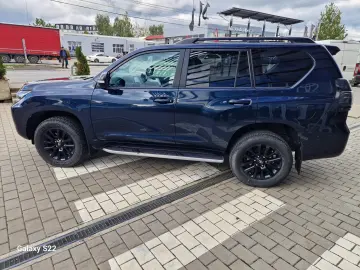 Toyota Land Cruiser 2.8l 204 CP Luxury Black Matte Edition