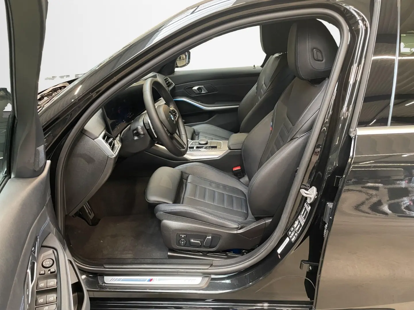 BMW 320i Lim. xDrive M Sport ACC Adapt. LED