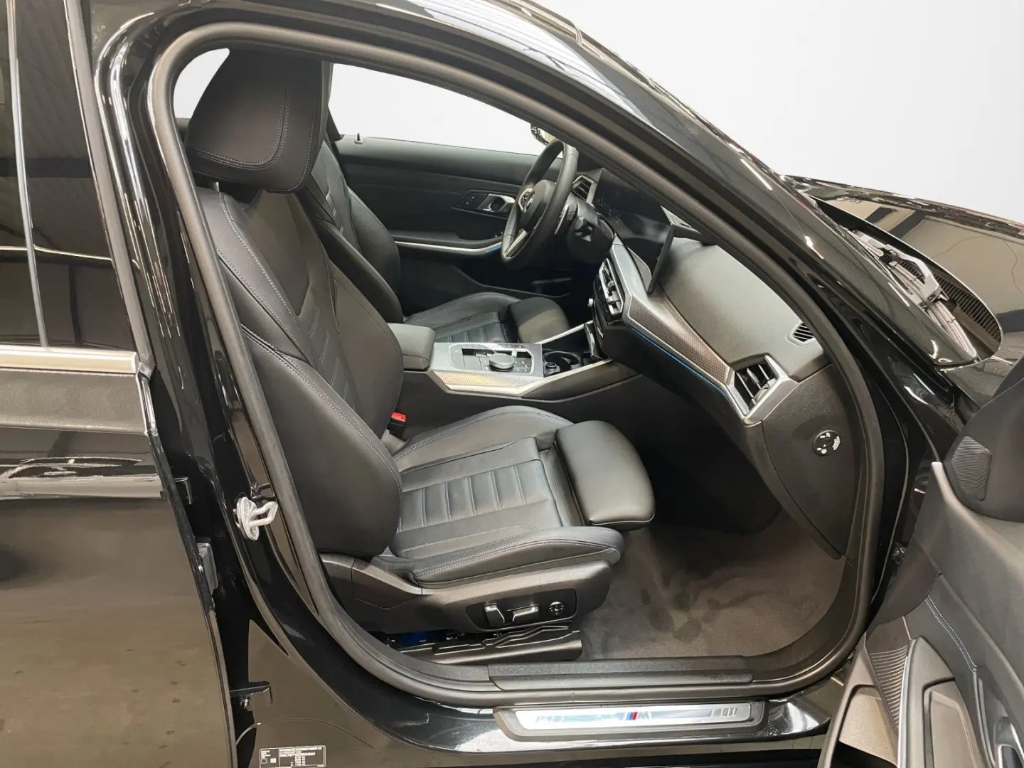 BMW 320i Lim. xDrive M Sport ACC Adapt. LED